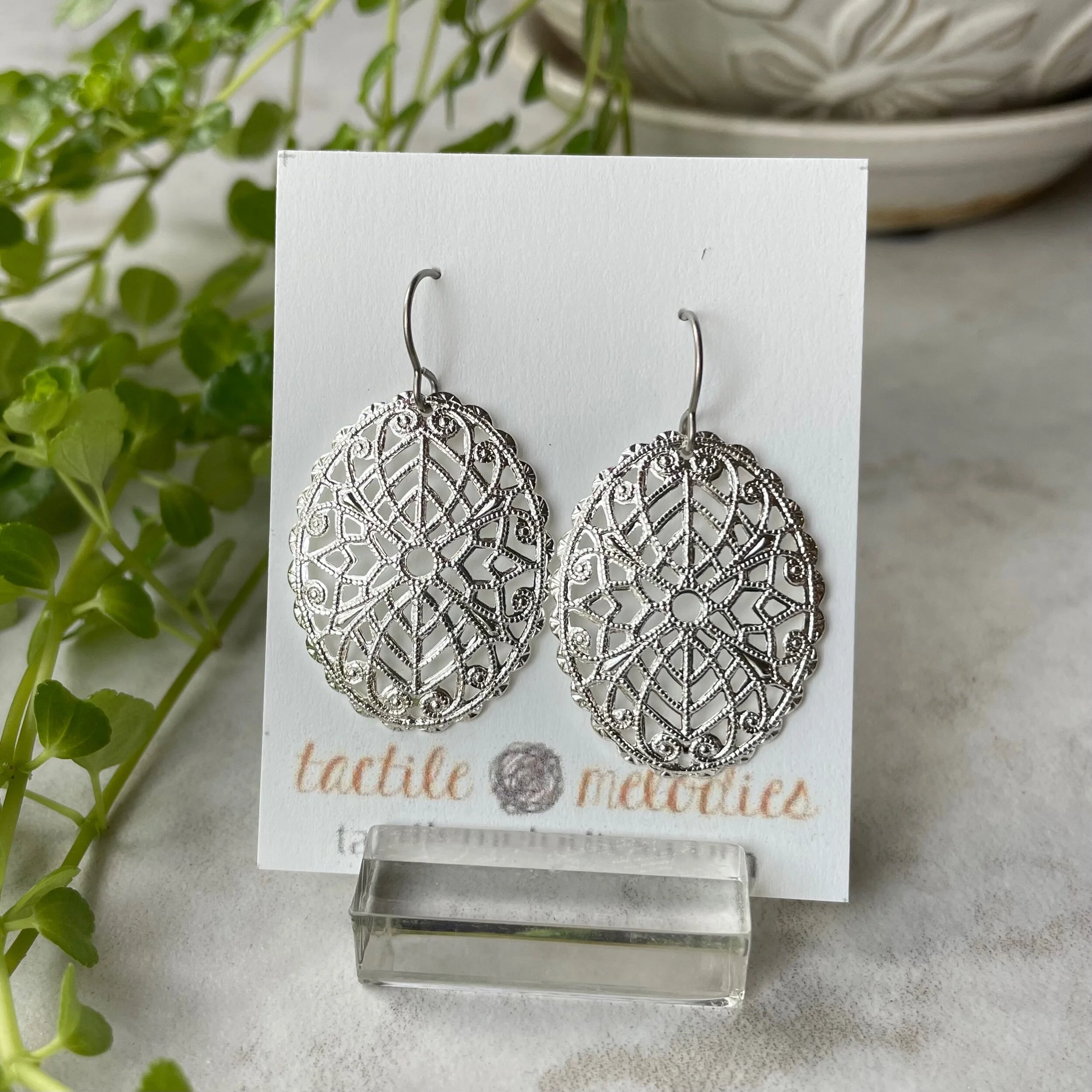 4BBAE5F2-8D0D-4452-A1AF-3F74FF52E30F