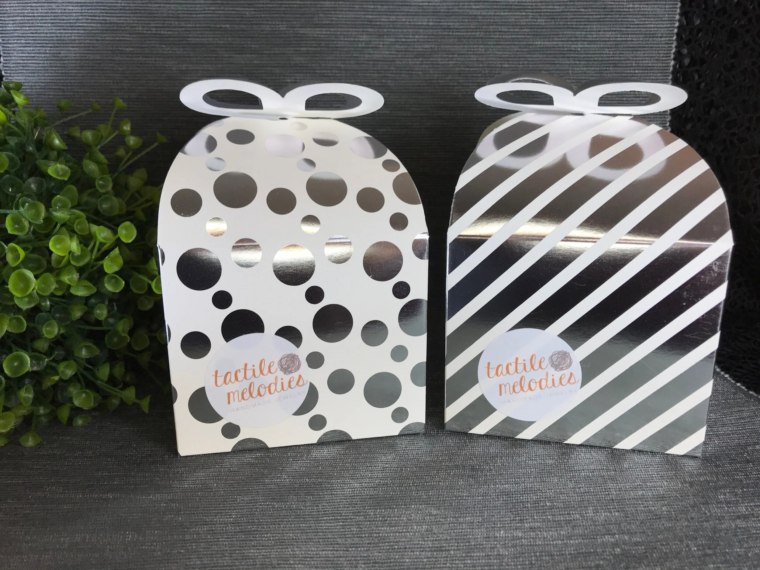 E70CF8EC-5011-4D0A-B29C-513F15D2F908