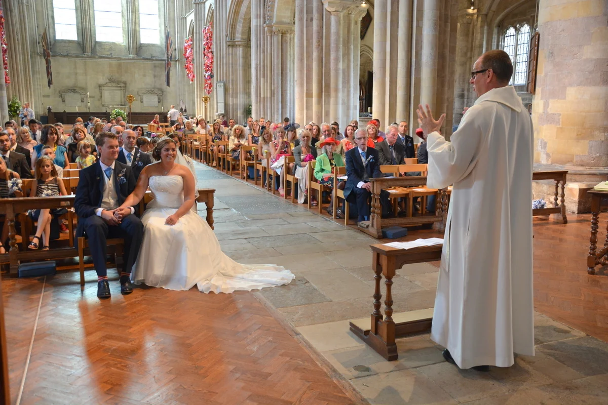 Romsey Abbey Wedding-005.JPG