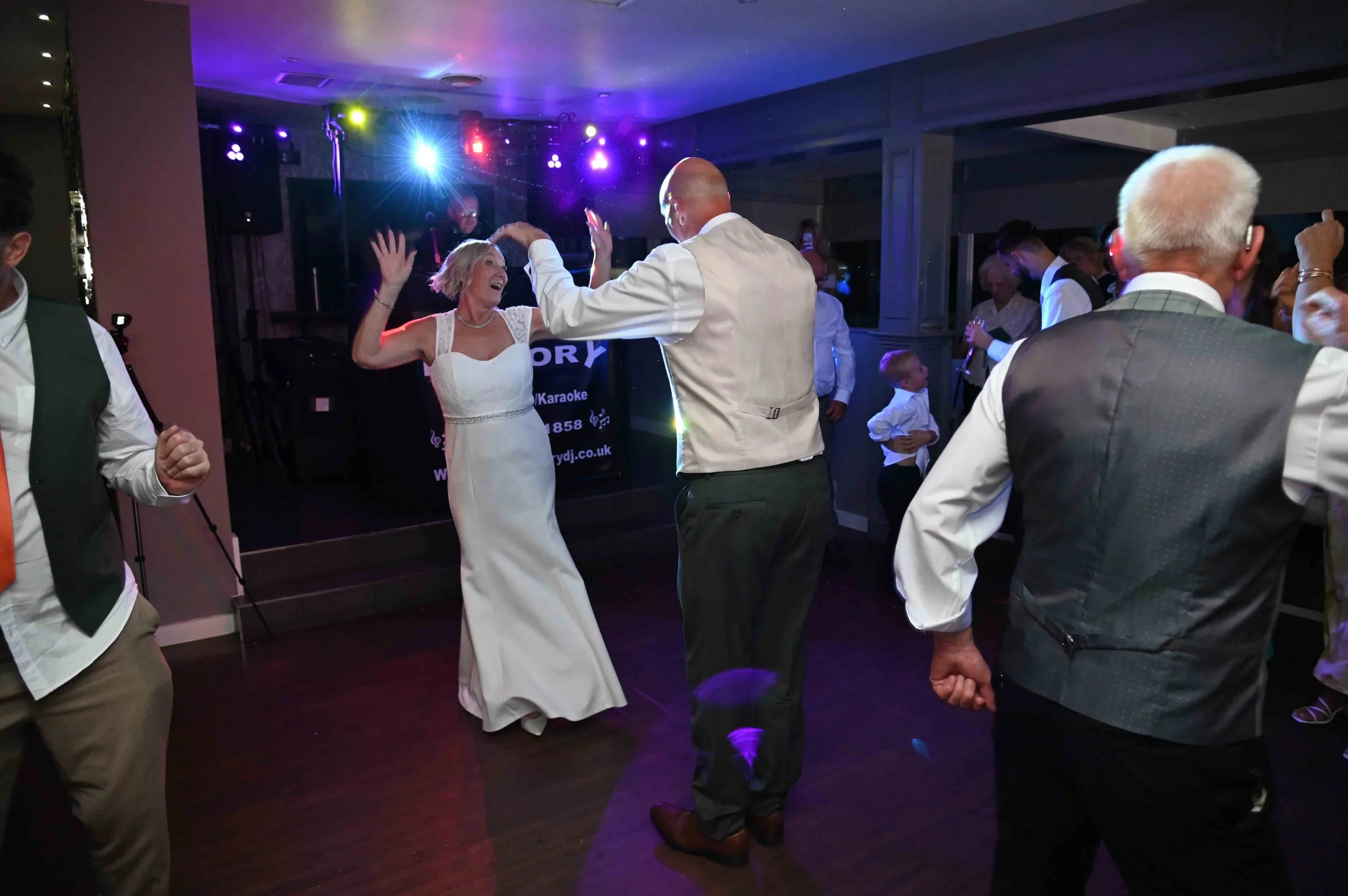 Lee and Tara Final Images LR Smaller-231.jpg