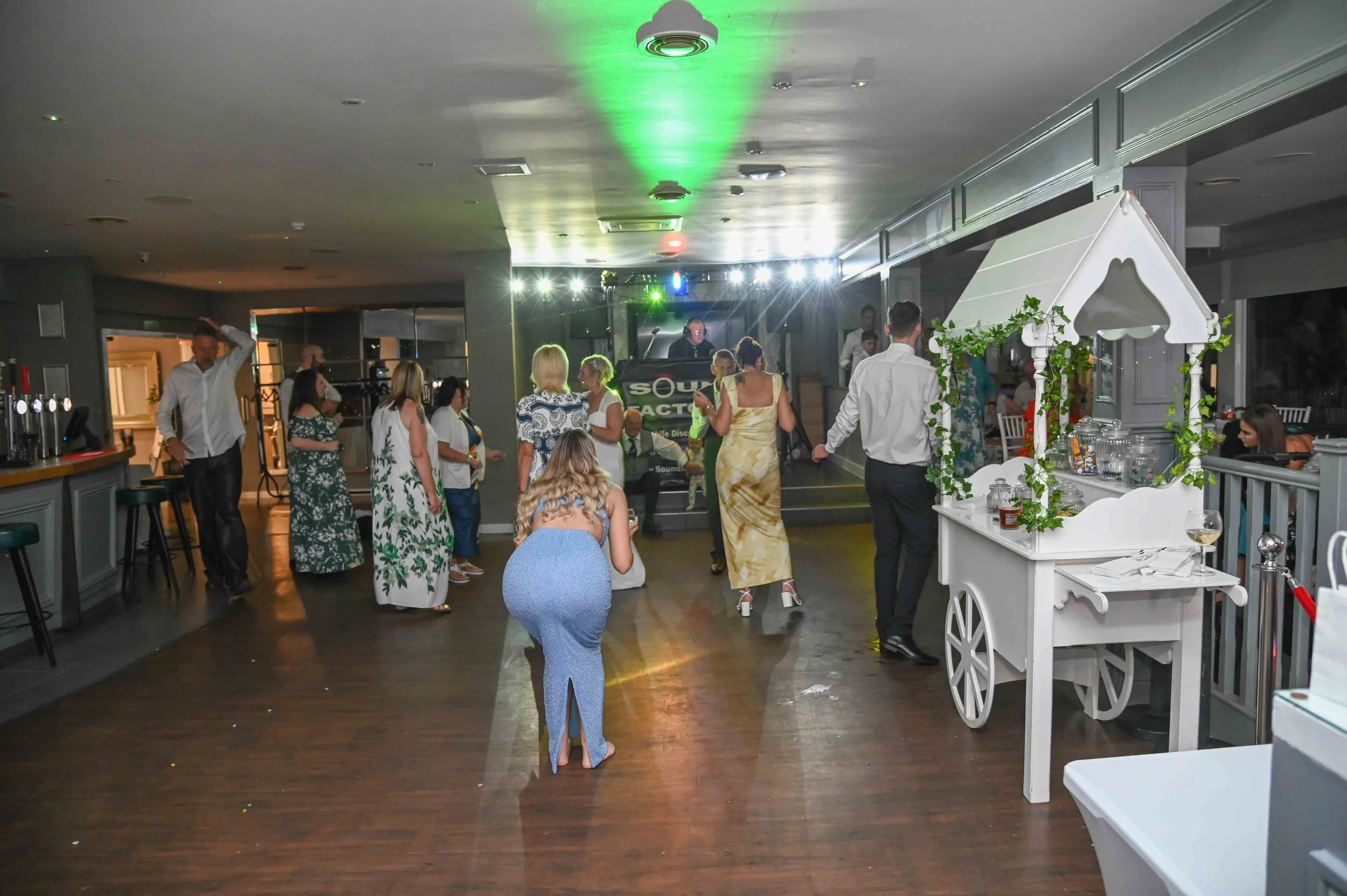 Lee and Tara Final Images LR Smaller-252.jpg