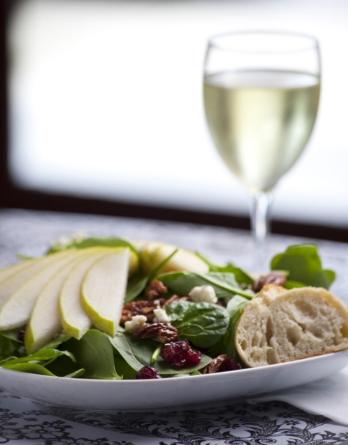  Redbud Cafe's Pear & Bleu Cheese Salad • photo: Bill Albrecht