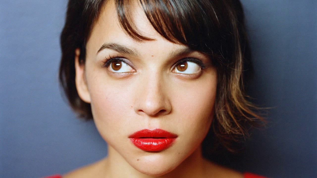Someone once told me that my singing voice had sweetness like Norah Jones but I could really belt it out as well. Norah Jones is definitely one of my idols. -Blaine