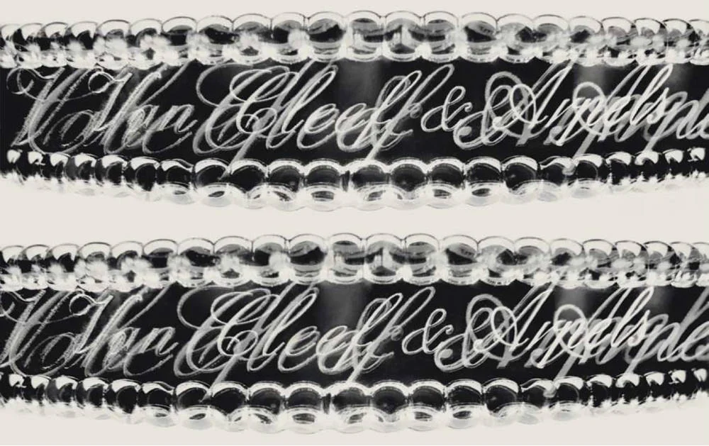  Valérie Belin © ICONOfly and the artist 2009  Commissioned by Van Cleef &amp; Arpels 