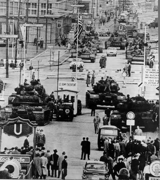 Soviet - US Standoff at Checkpoint Charlie, 1961 