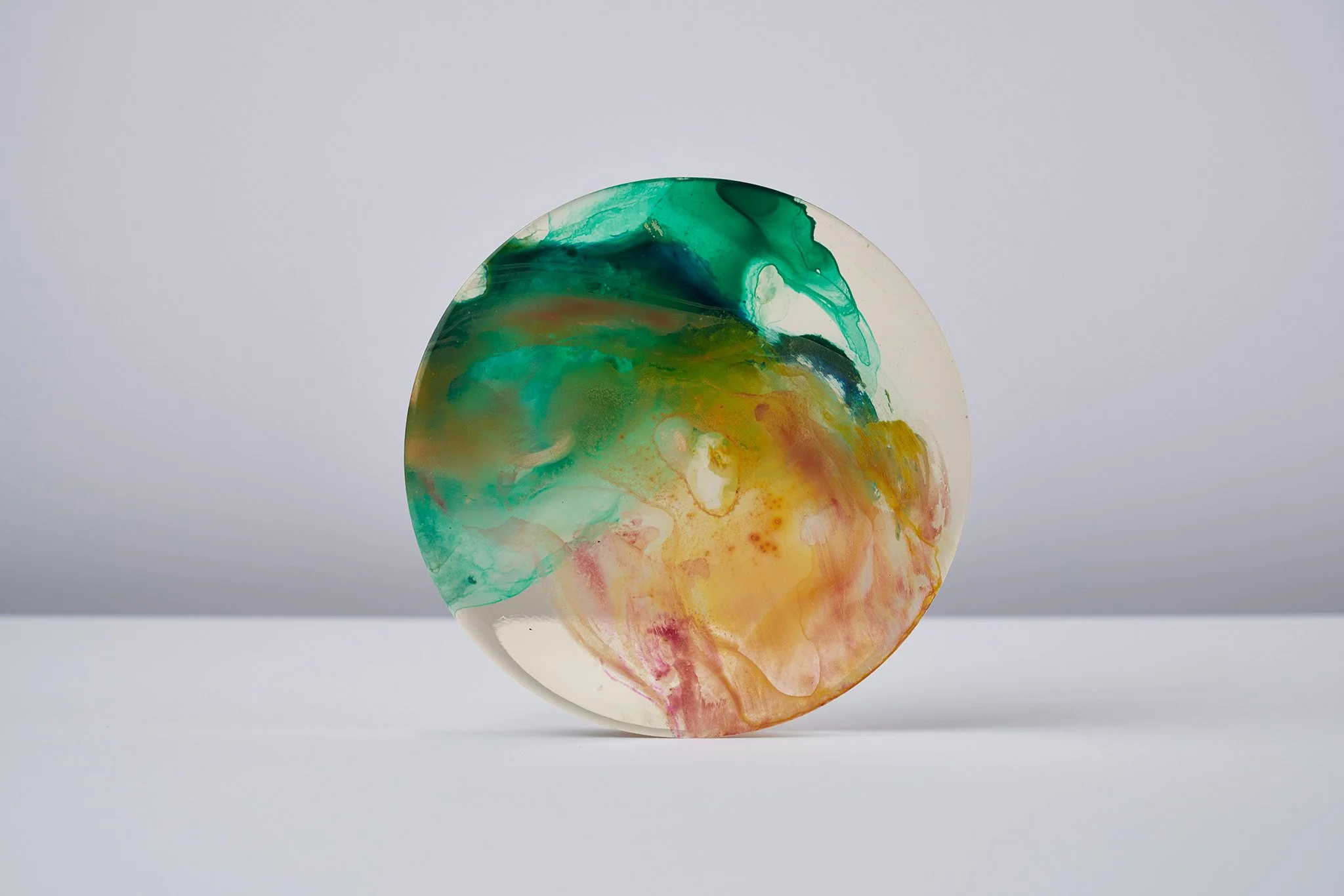 Acrylic and resin on plexiglass, ⌀14.5 x D1.5 cm, 2020