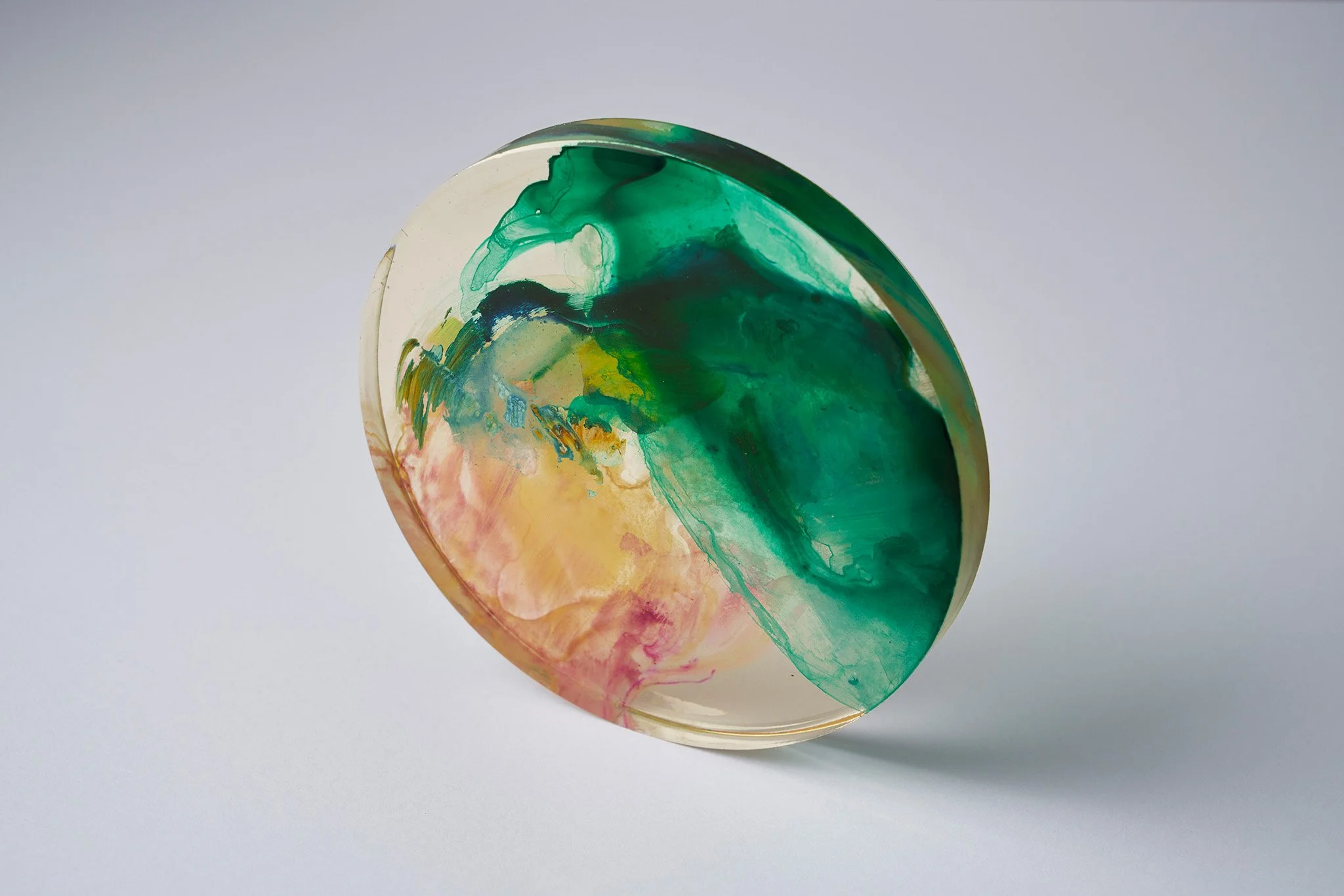 Acrylic and resin on plexiglass, ⌀14.5 x D1.5 cm, 2020