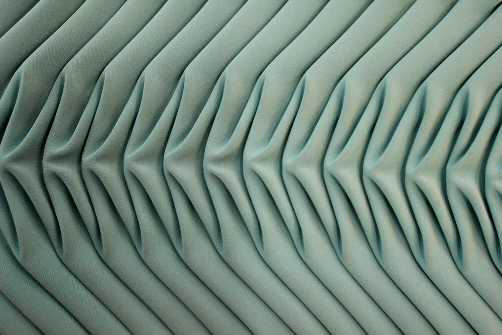 HERRINGBONE PLEAT