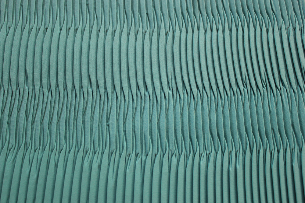 STRAIGHT CORAL PLEAT