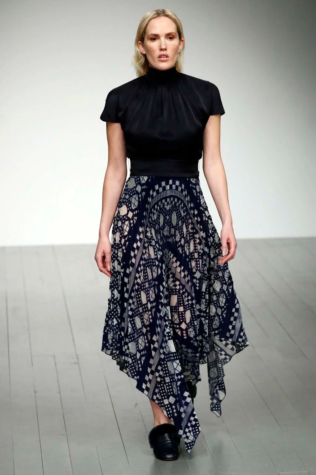 look 14.JPG