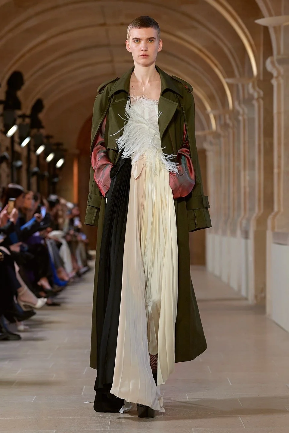 Victoria Beckham Fall 2023 look2.JPG