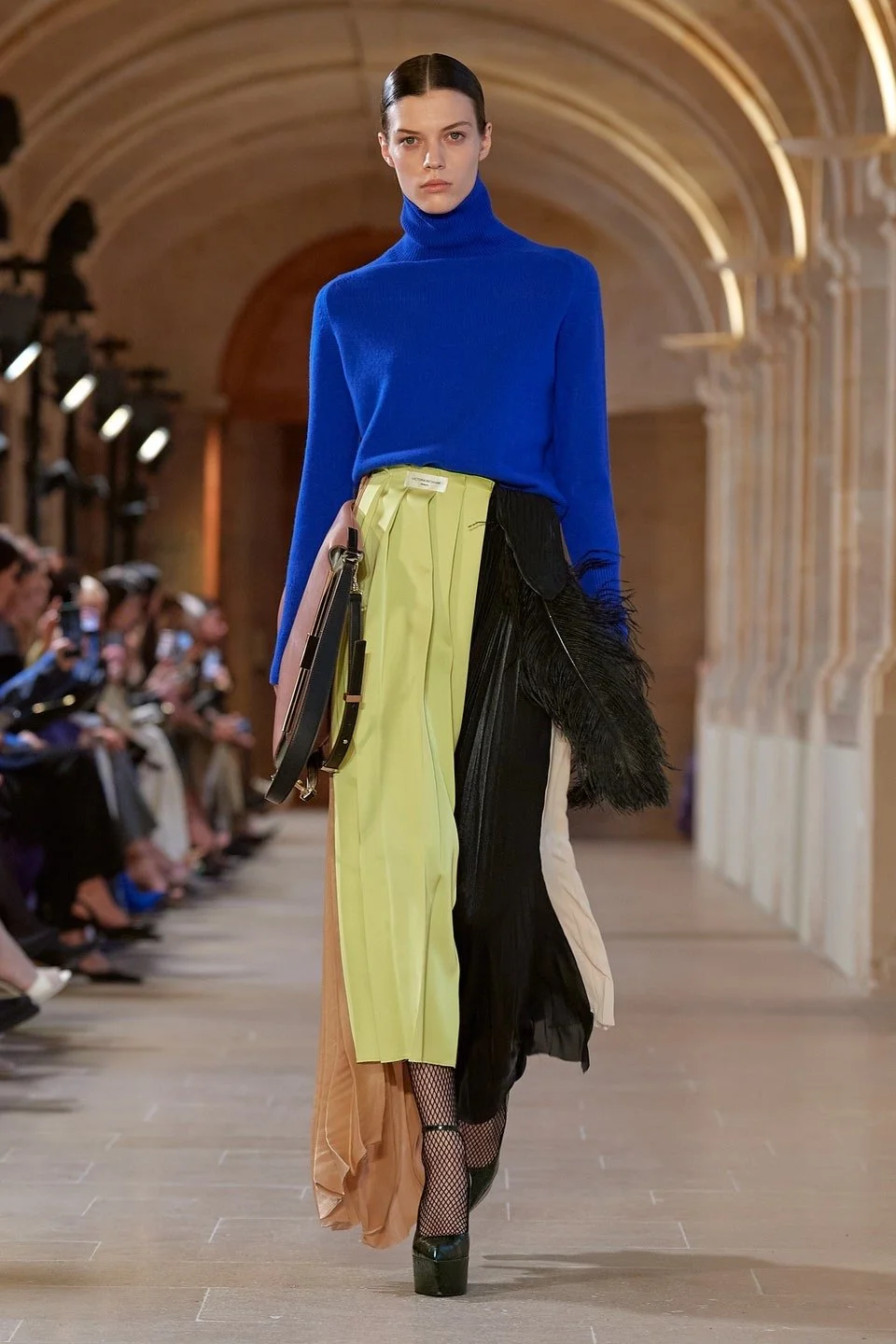 Victoria Beckham Fall 2023 look5.JPG