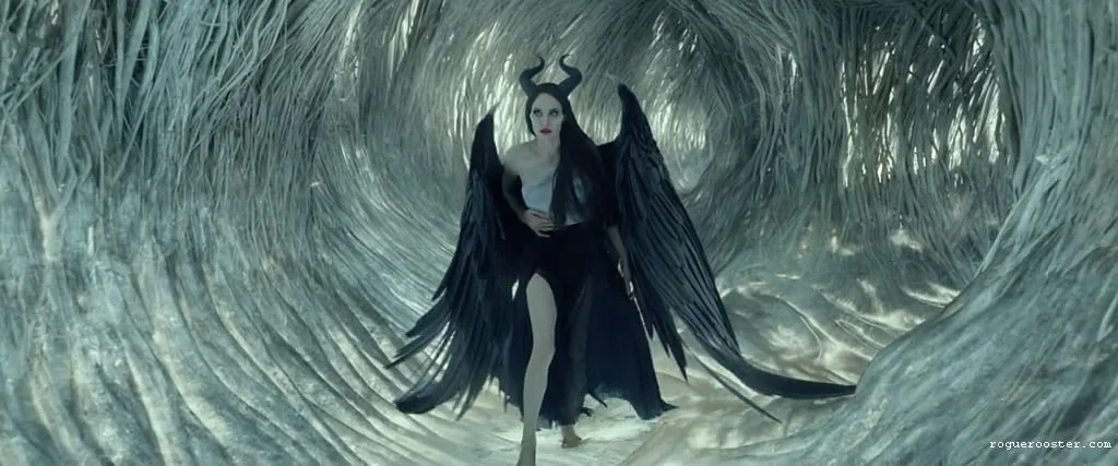 MALEFICENT MISTRESS OF EVIL.jpg