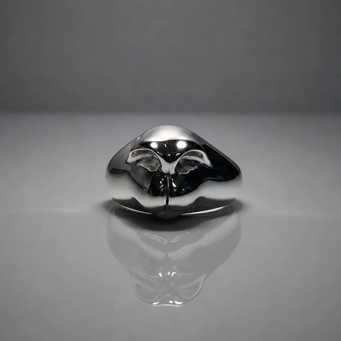 Alpaca nose ring in solid silver