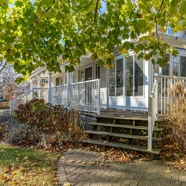 LV 2 exterior angle.jpg