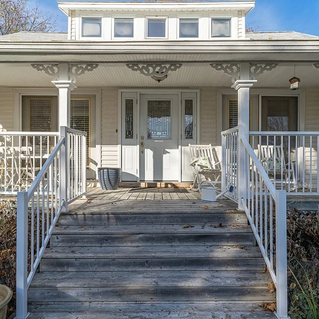 LV 2 exterior entrance.jpg