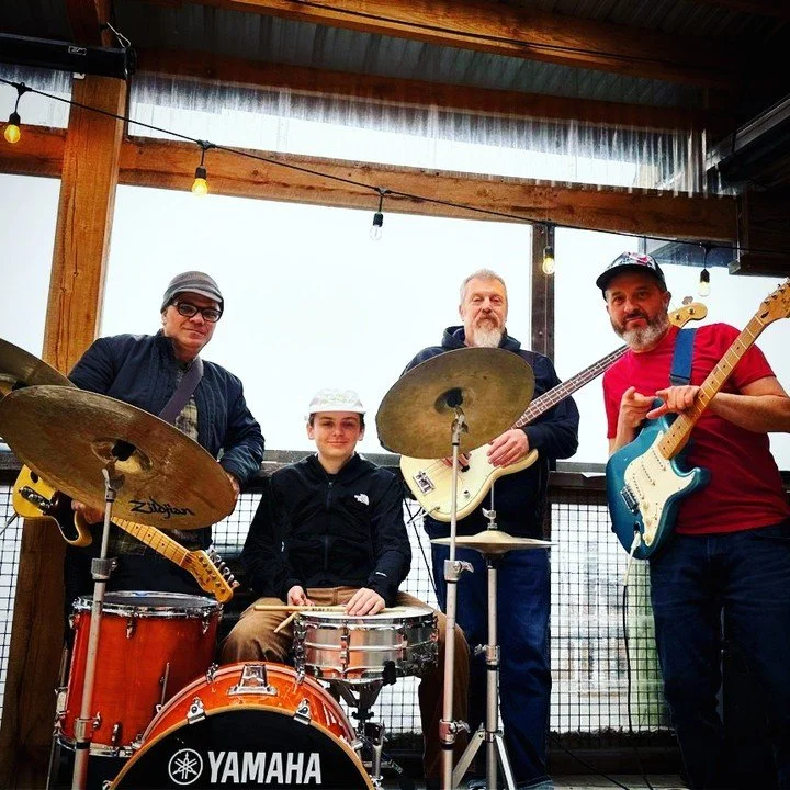 OPEN FARM &amp; LIVE MUSIC WITH fully funktional