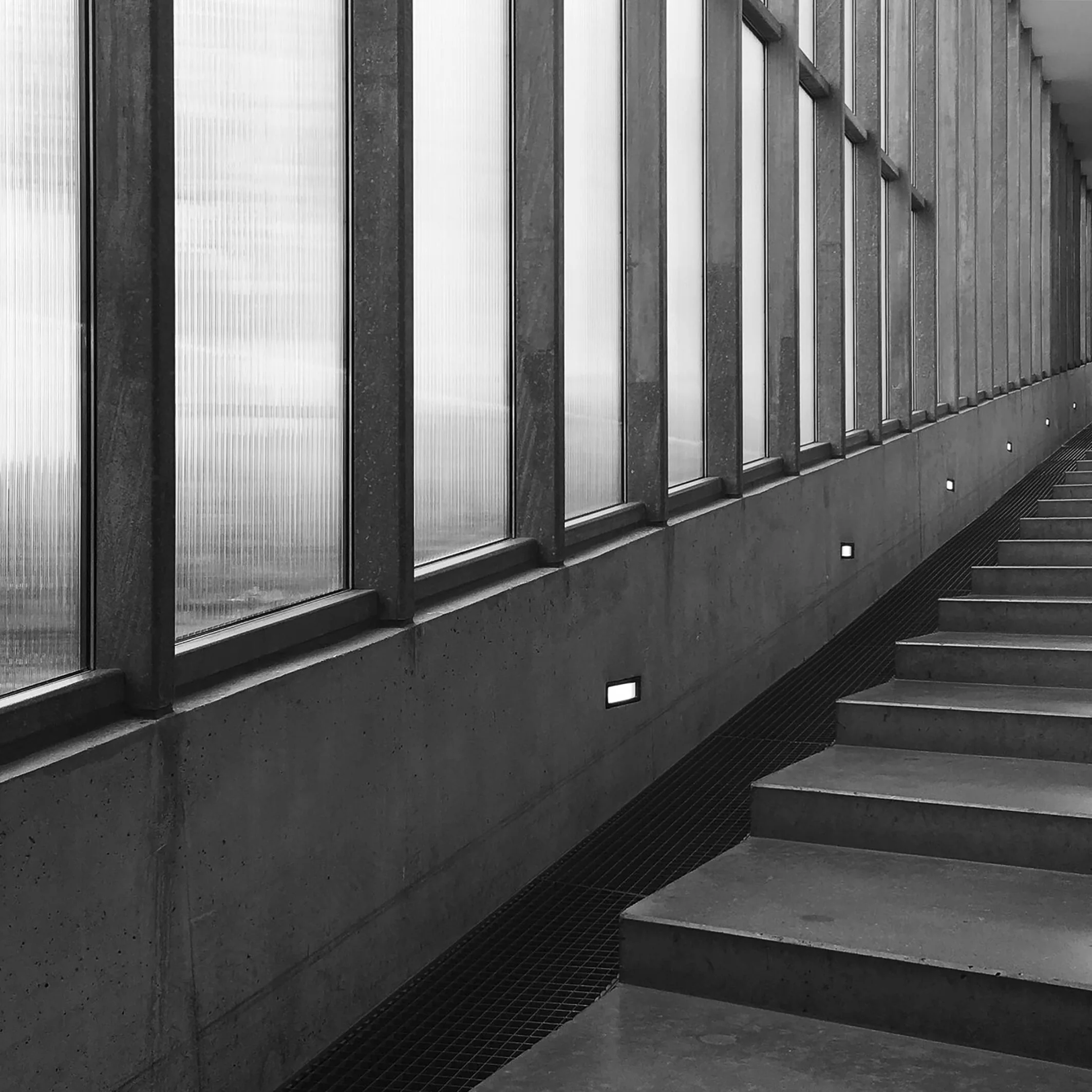 RET-2910_F_PORTFOLIO.jpg