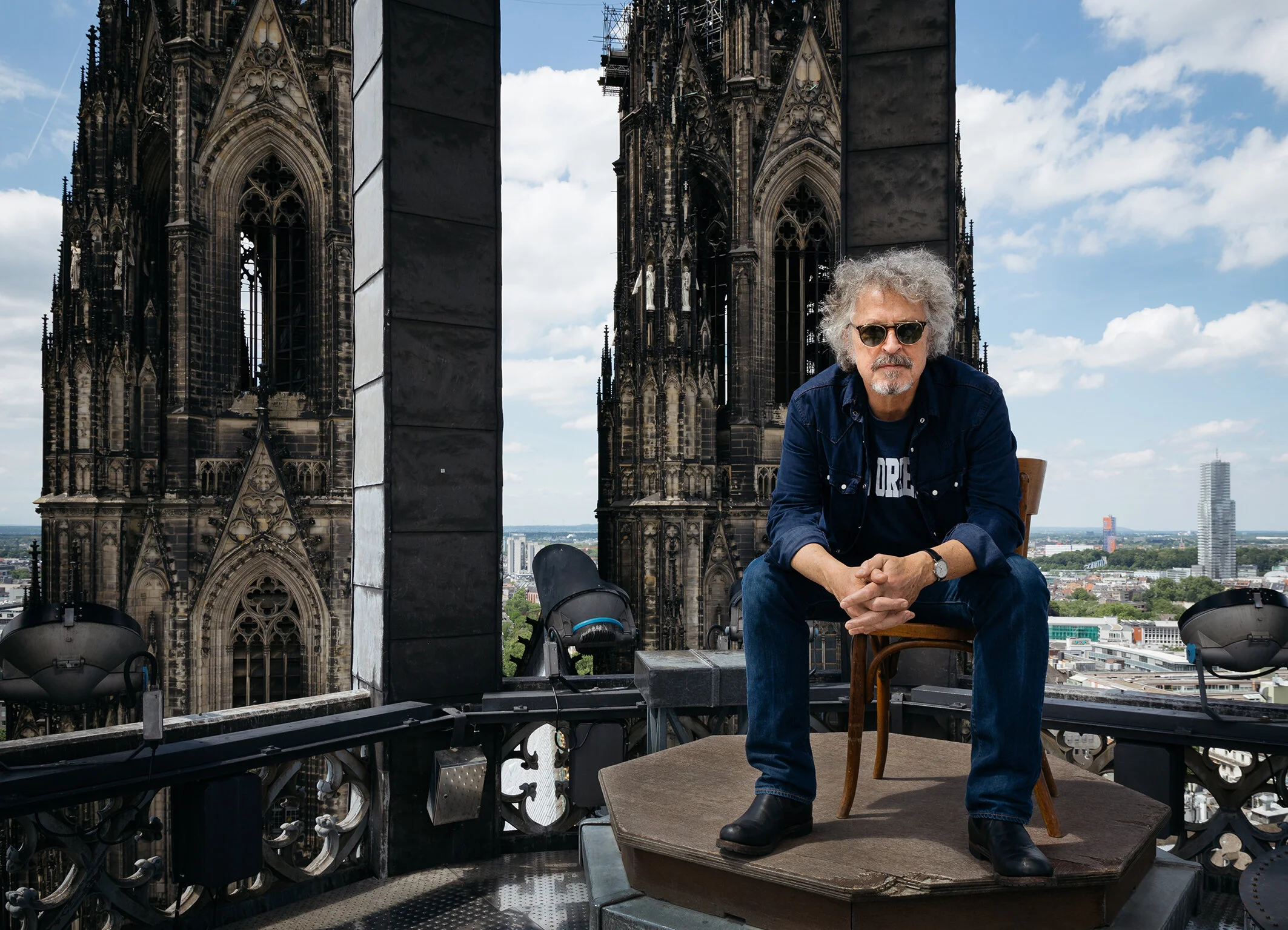 WOLFGANG NIEDECKEN
