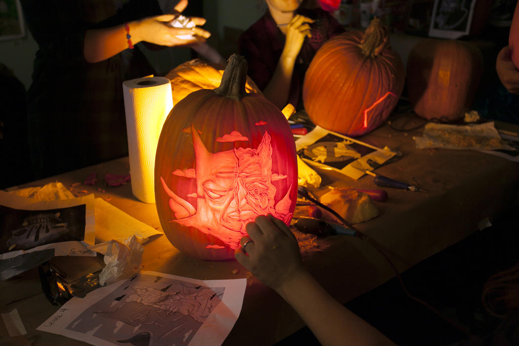 59e7e2d0-5912-11e4-9fb6-71e3320c41da_maniac-pumpkin-carvers-workshop-0020.jpg