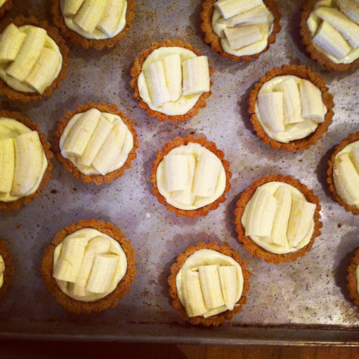 banana cream tartlets