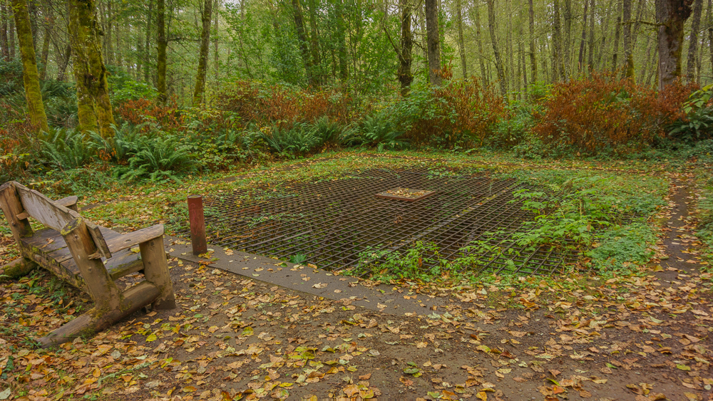 A bench rests near the airshaft