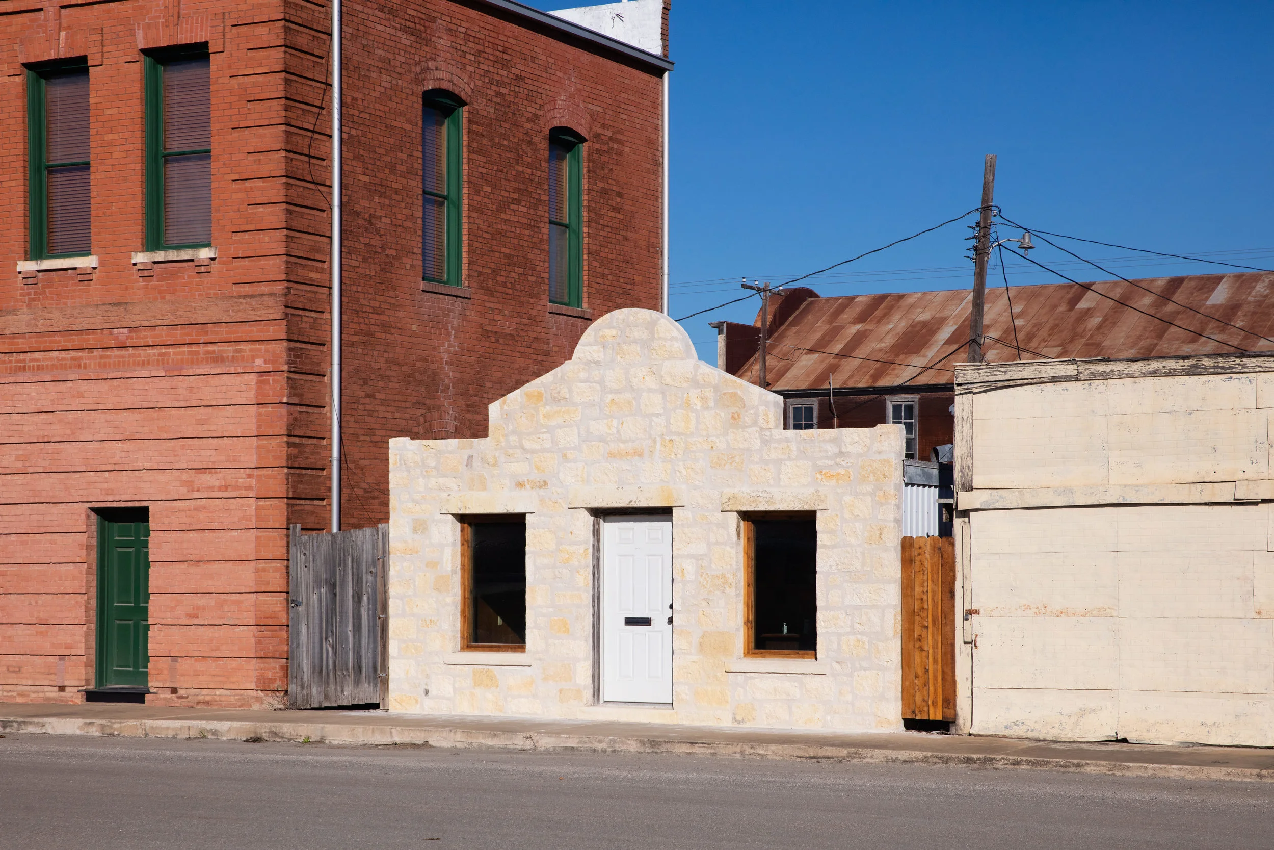 North Front Avenue East Sabinal, Texas (2018)