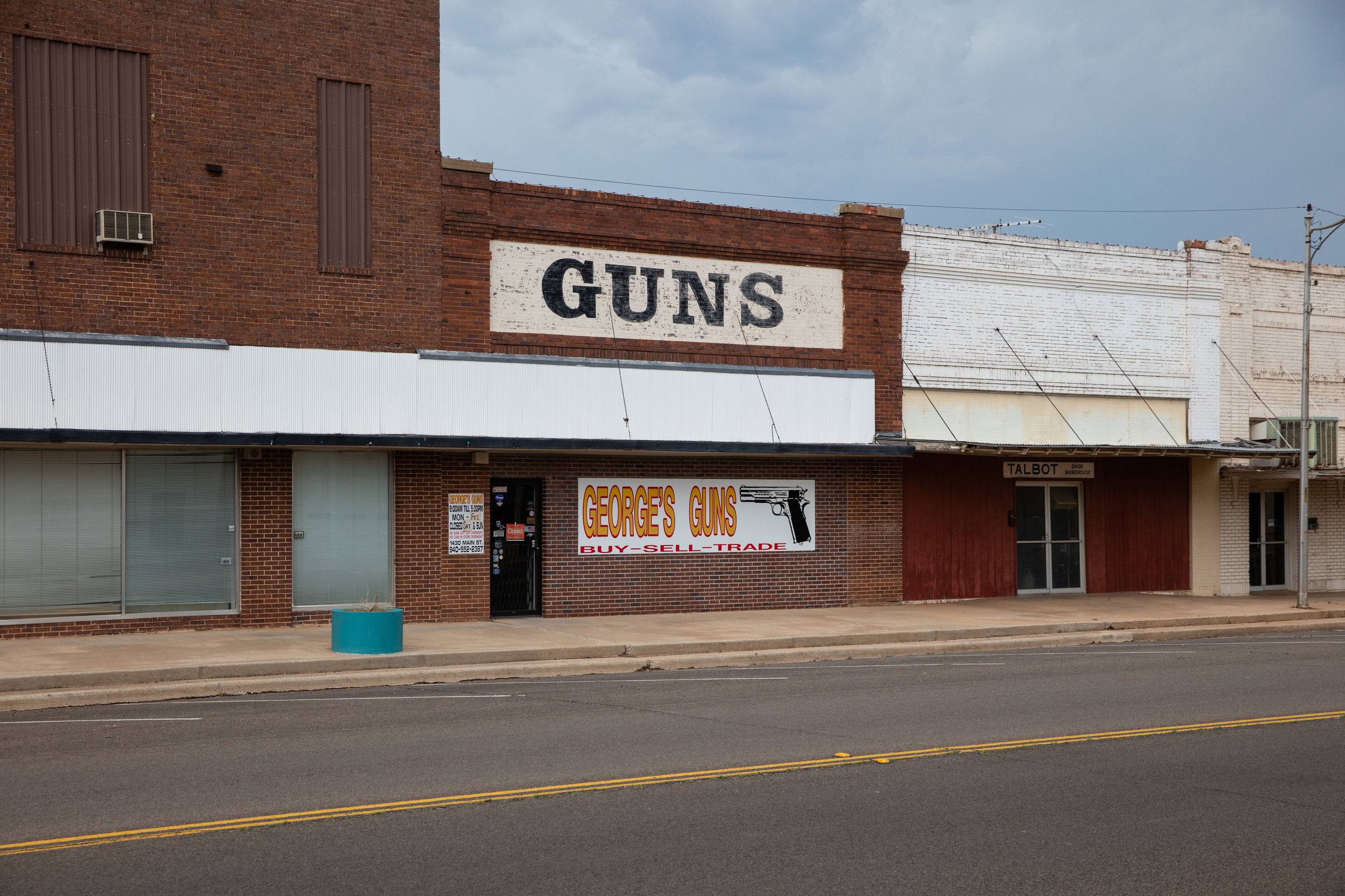  George’s Guns - Main Street, Vernon, Texas, 2018 