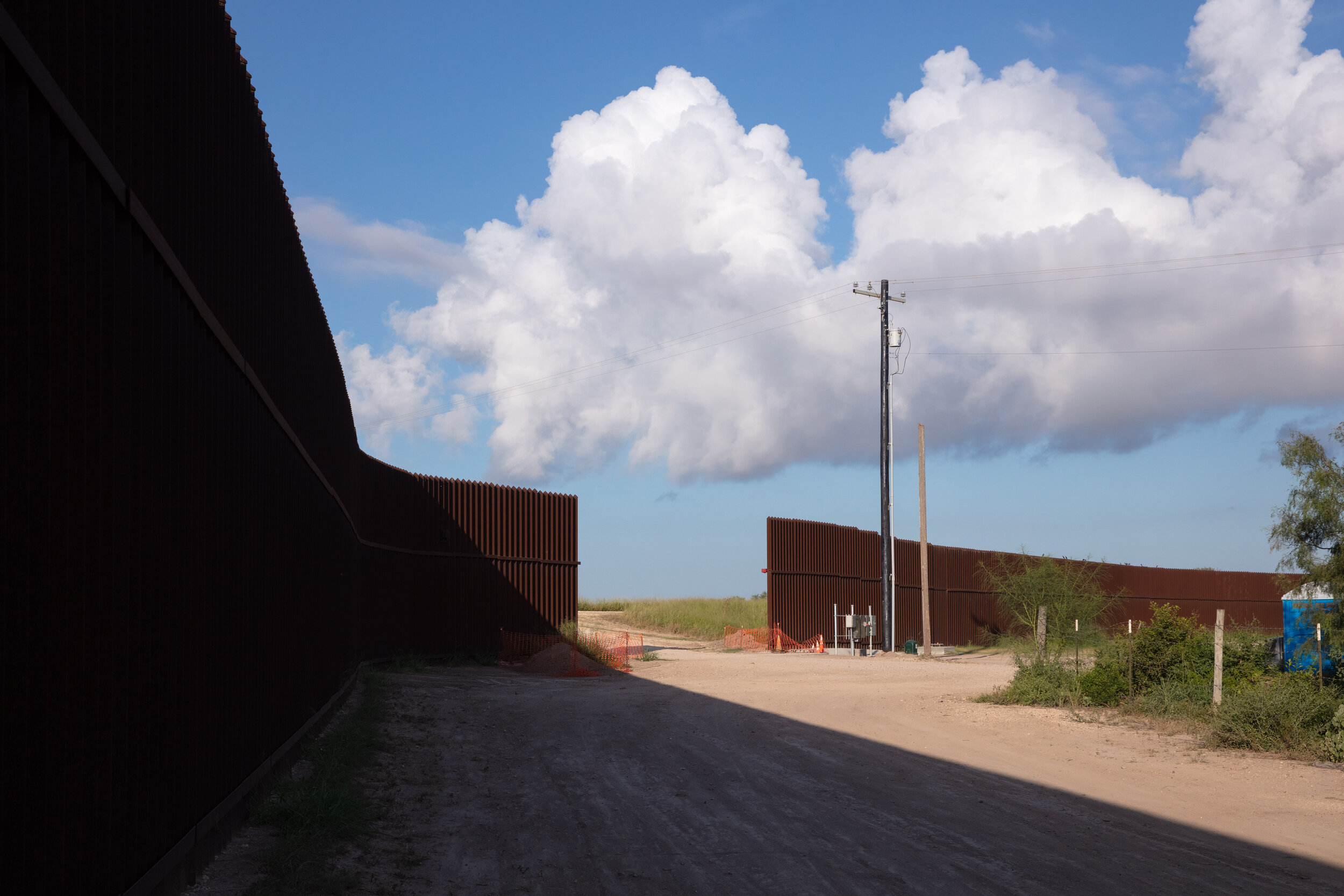  The Mexico-United States border fence – El Calaboz, Texas, 2019  