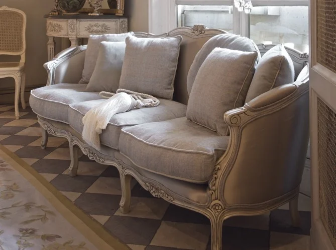 61e0c_french-style-sofa-in-linen-fabric-decorating-ideas-gray-decor-paris-apartment