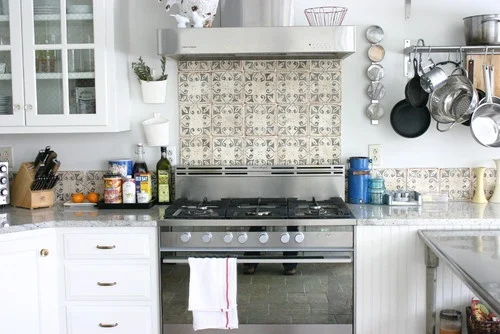 backsplash used sparingly