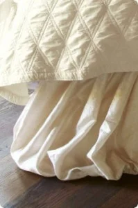 let it drag - bedskirt