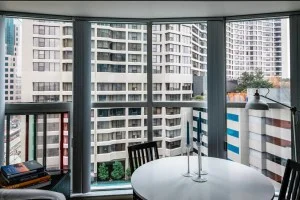 77 Harbour Square # 903-20