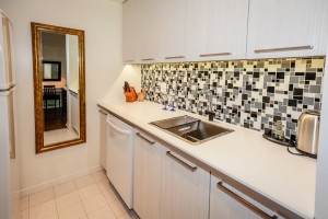 77 Harbour Square # 903-33
