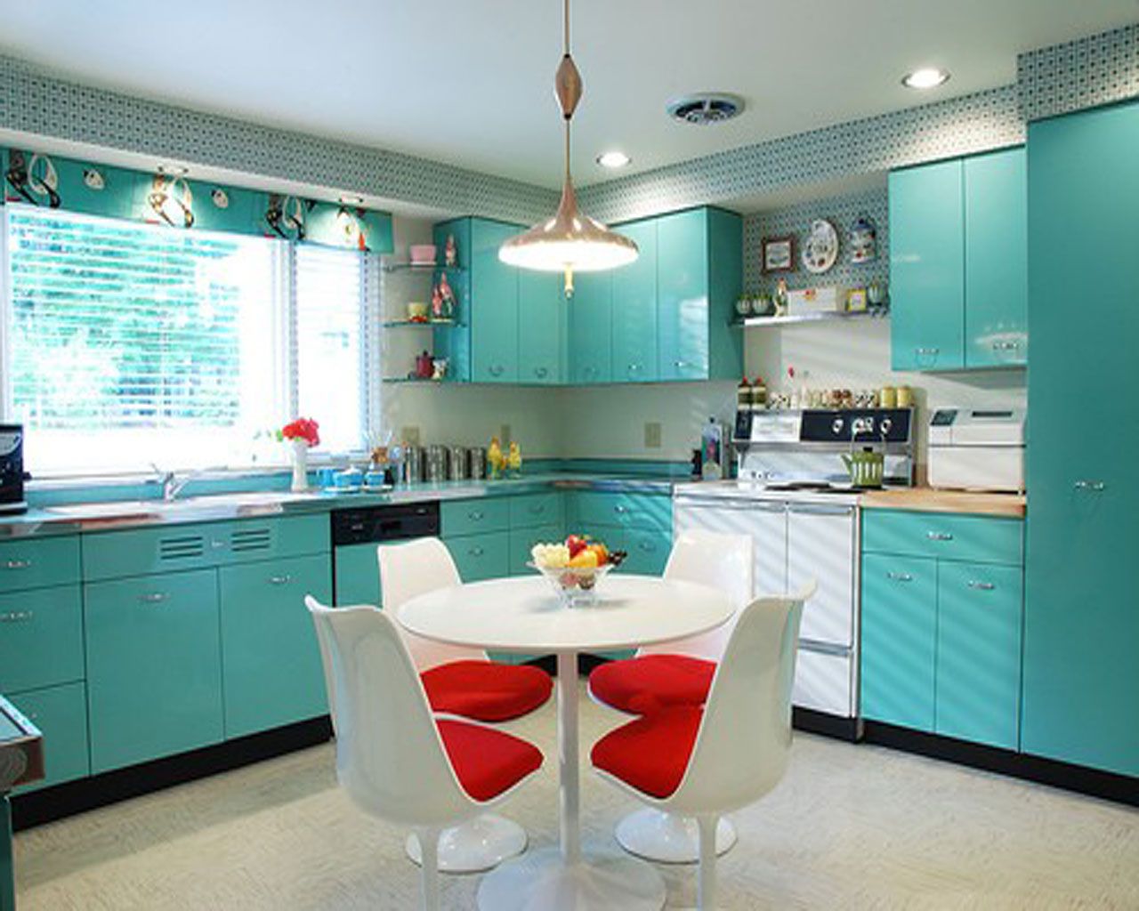 Small-Kitchen-In-L-Shaped-Design-With-Turquoise-Cabinets-And-White-.jpg