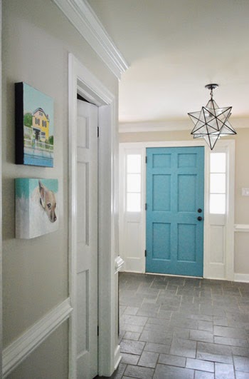 Consider painting the inside of your front door a colour that coordinates with your home. Wow, right?