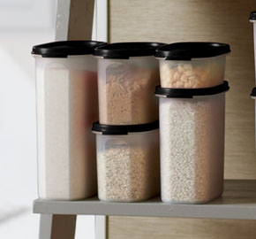 tupperware 1.jpg