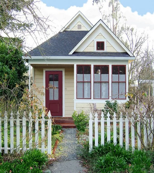 small space 14-.jpg