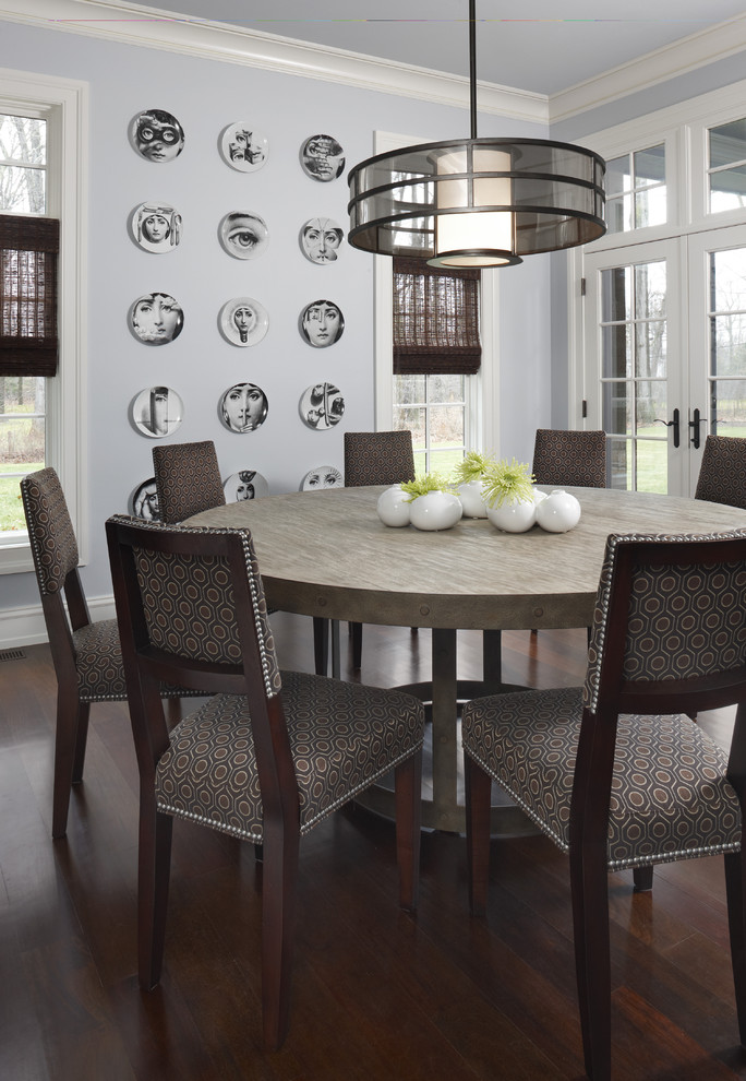 15 - 17 - contemporary dining table with centrepiece.jpg