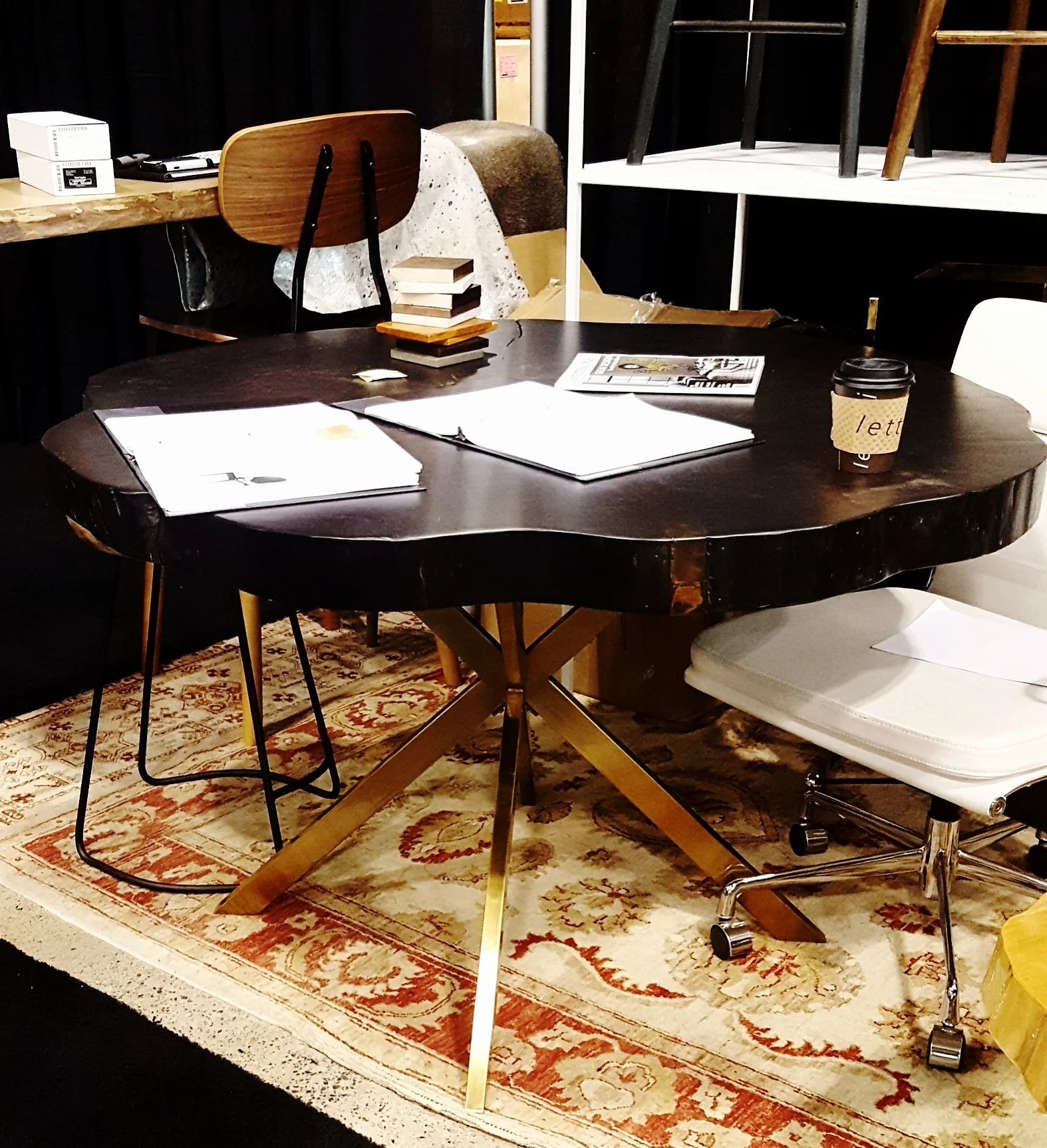 Someone was just working at this table but I loved it so took a photo.