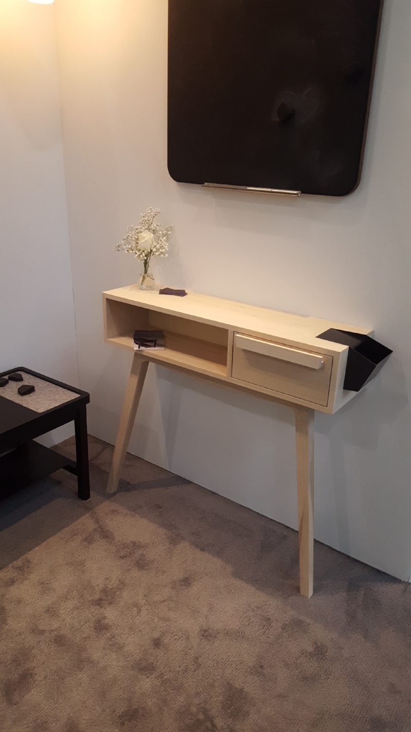 Ennamorato Design - beautifully made and so smooth to the touch - this little piece retails for about $2600.
