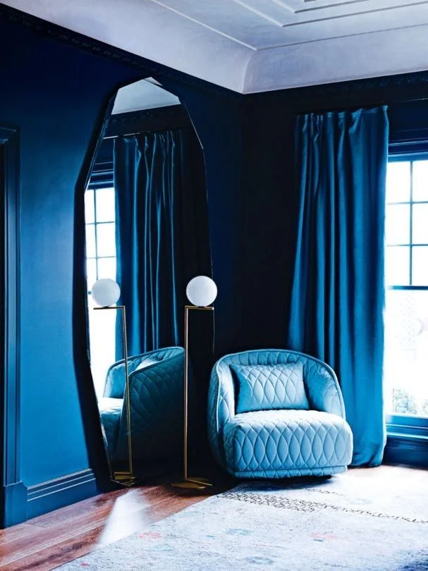 8412a60b6130e41aa524b647772cba99--blue-painted-walls-white-interiors.jpg