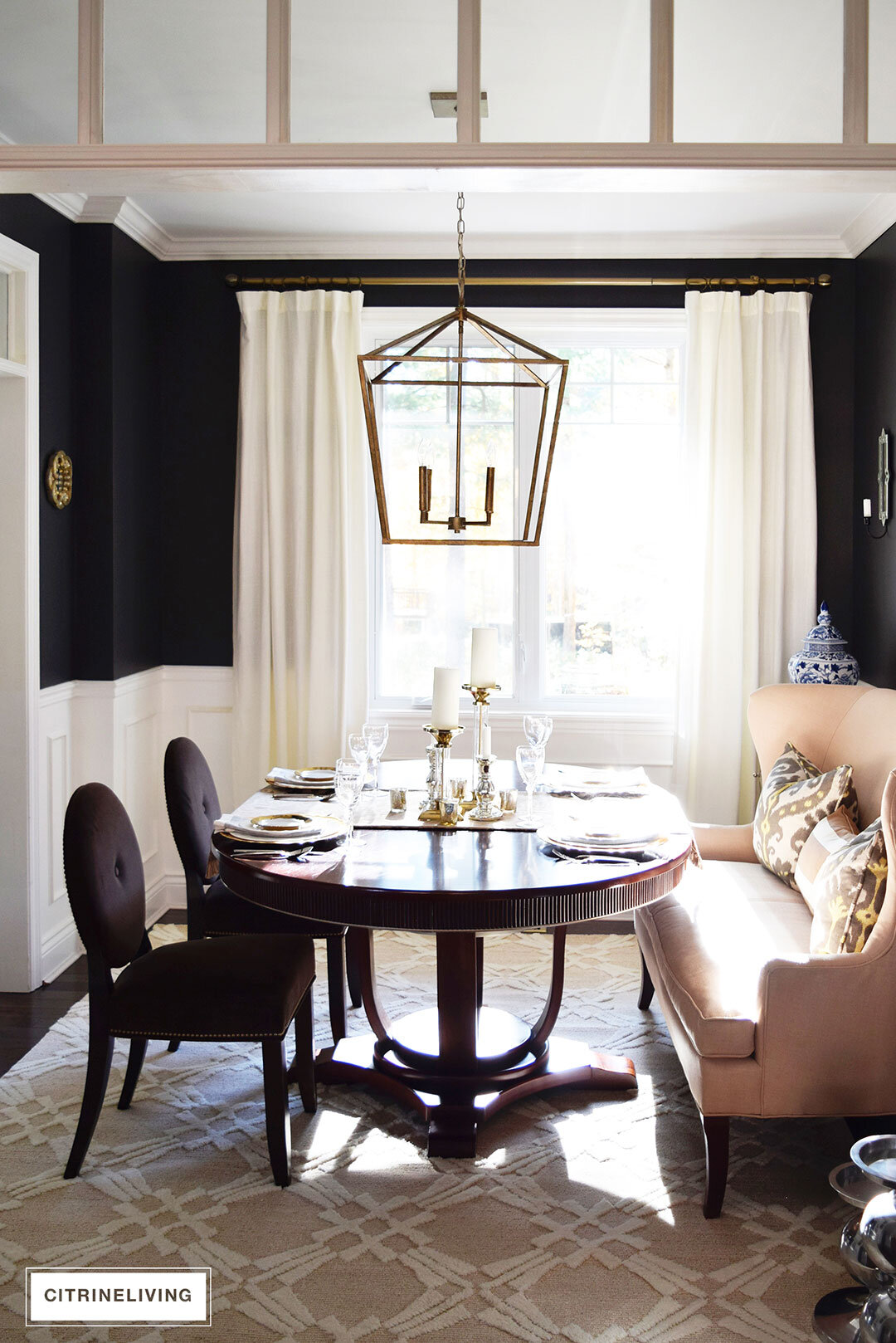dining-room-black-walls-neutral-rug-brass-pendant6.jpg