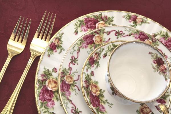 8. And finally, cutlery and dishes! There are so many options of vintage to choose from whether you need a full set or just a few fun pieces.