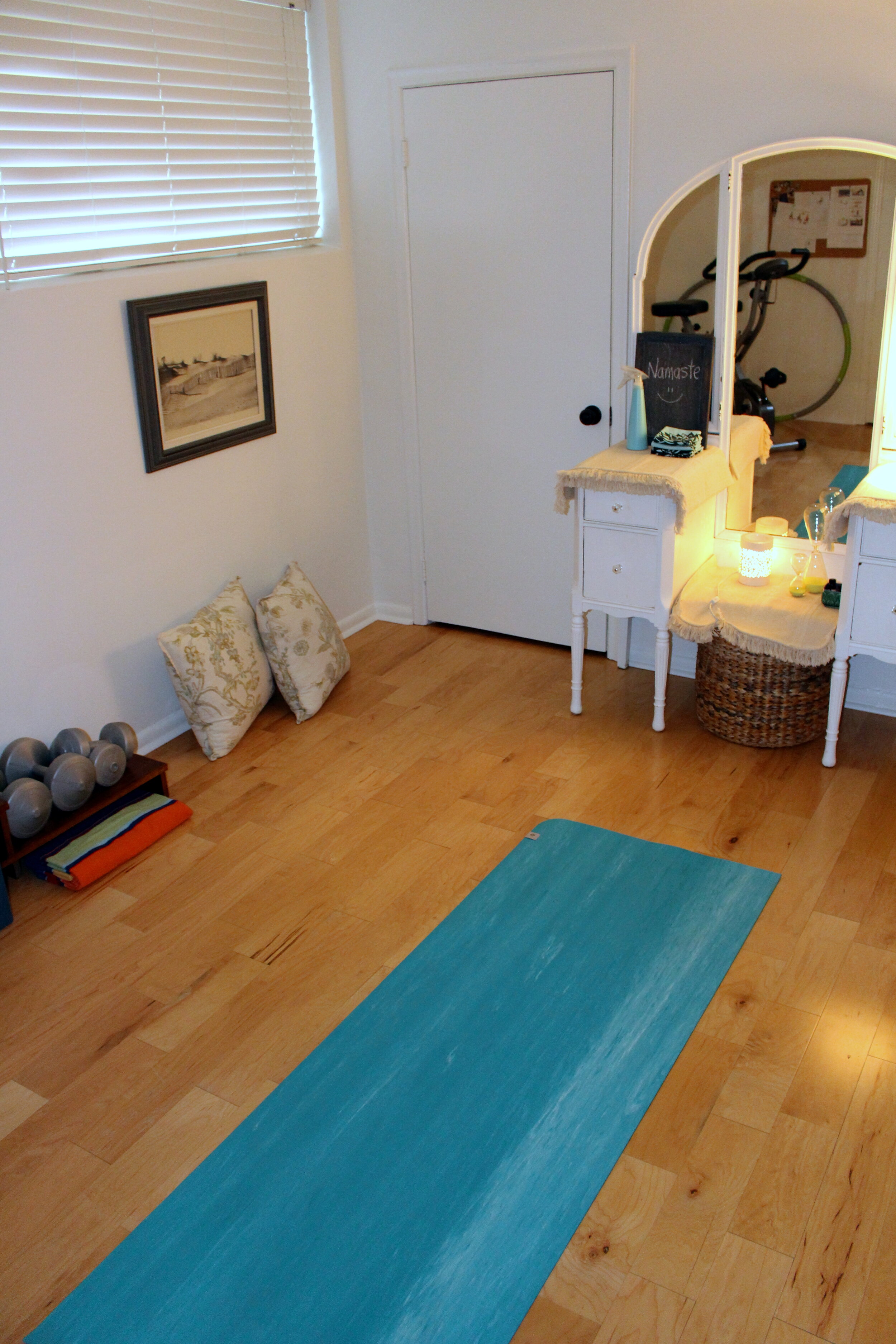 yoga room in basement.JPG