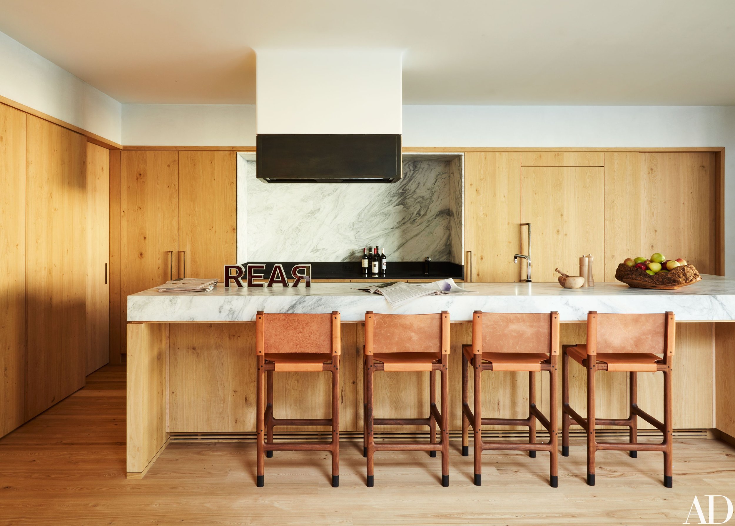 Wood kitchens feel warm and modern again