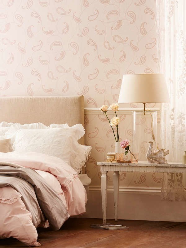wallpaper_bedroom.jpg