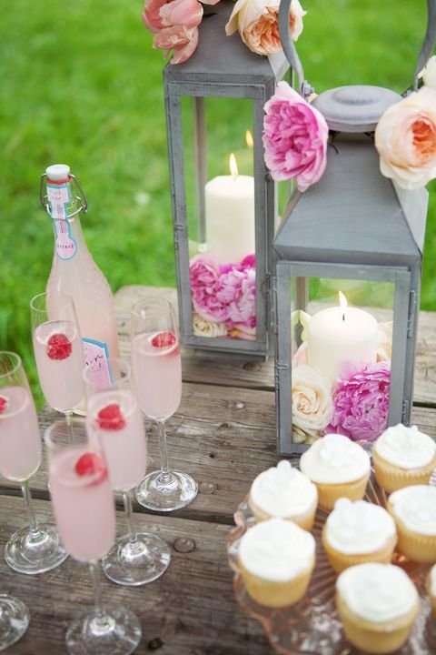 1433280988-summer-party-ideas-lanterns.jpg