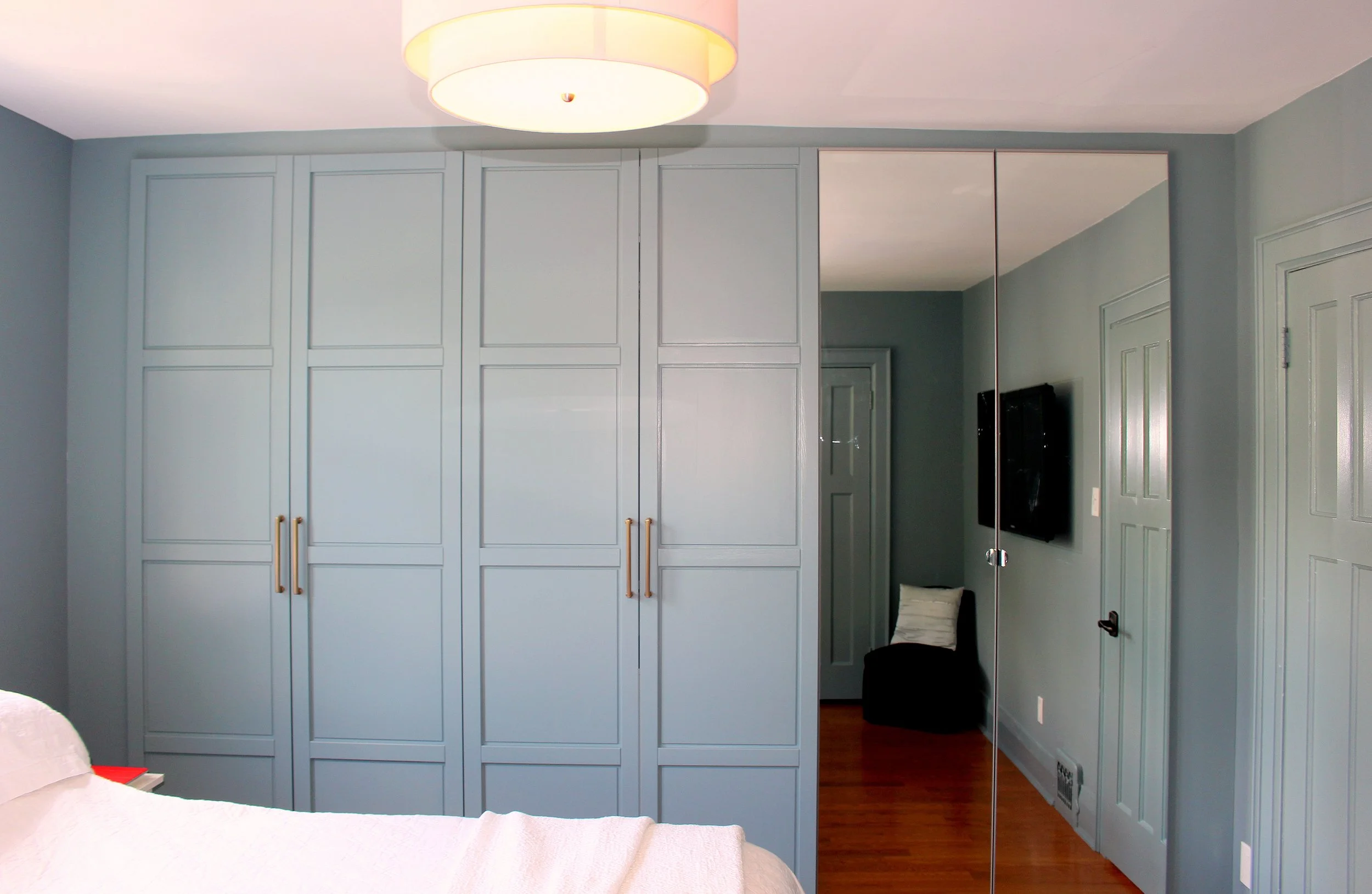 1. master bedroom.JPG