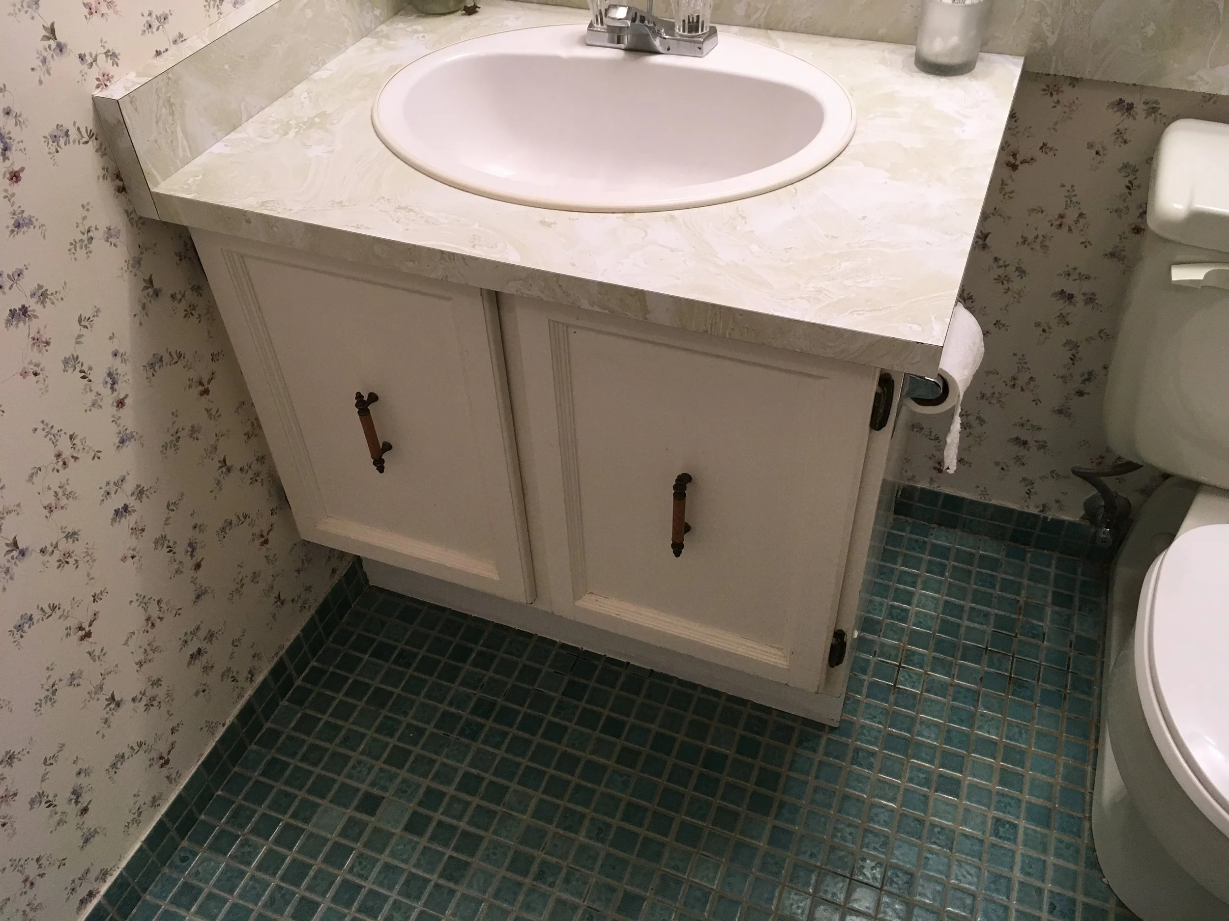 Before - Primary Ensuite